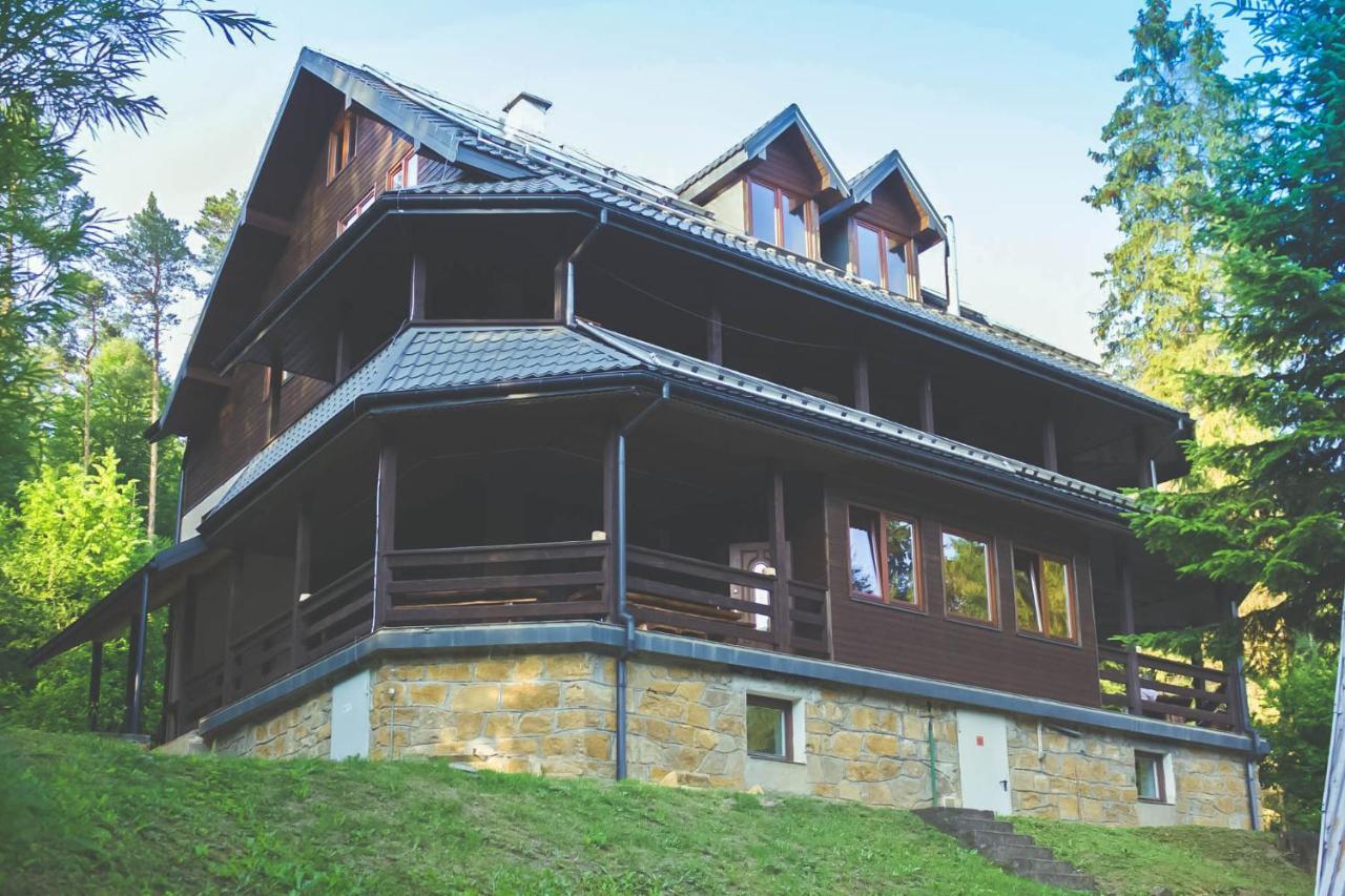 Lesna Willa Pttk W Komanczy Komancza Bagian luar foto